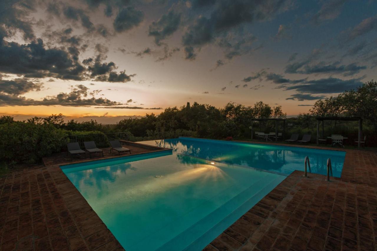 Podere La Casetta - Casa Di Campagna มอนตาโยเน ภายนอก รูปภาพ
