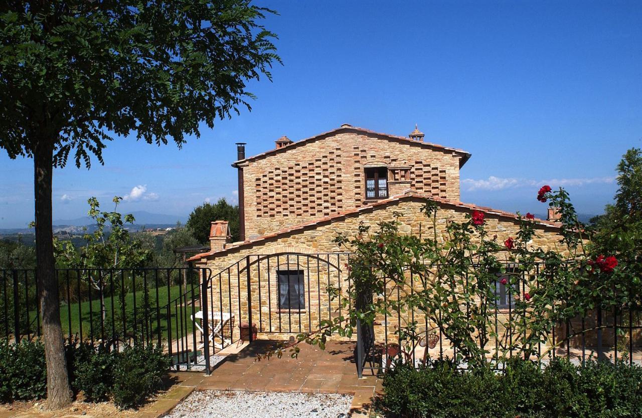 Podere La Casetta - Casa Di Campagna มอนตาโยเน ภายนอก รูปภาพ